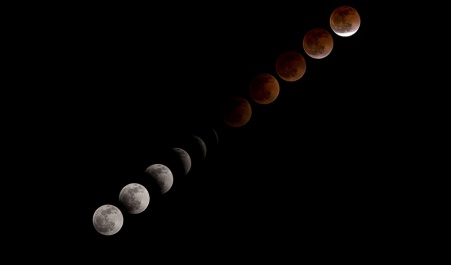 Blood_Moon_lunar_eclipse_from_JSC_JSC2014-E-035435